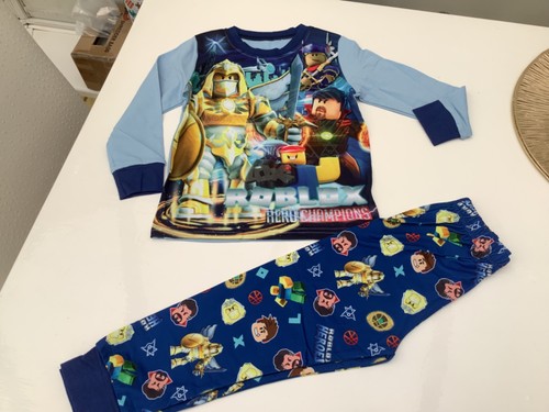 Roblox boys glow in - roblox,